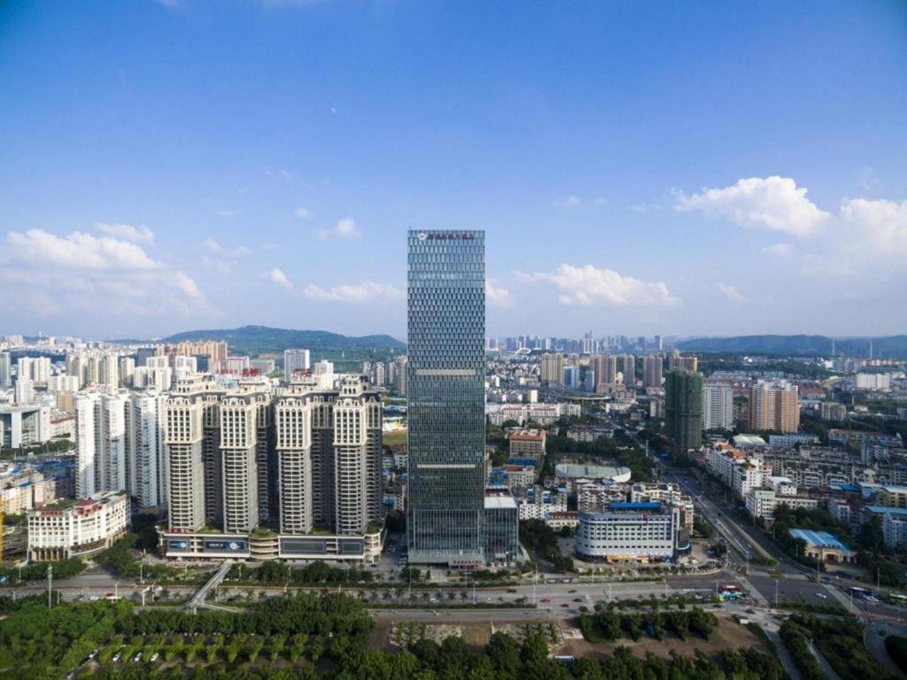 Ming Du Lakeside Hotel Нанинг Екстериор снимка