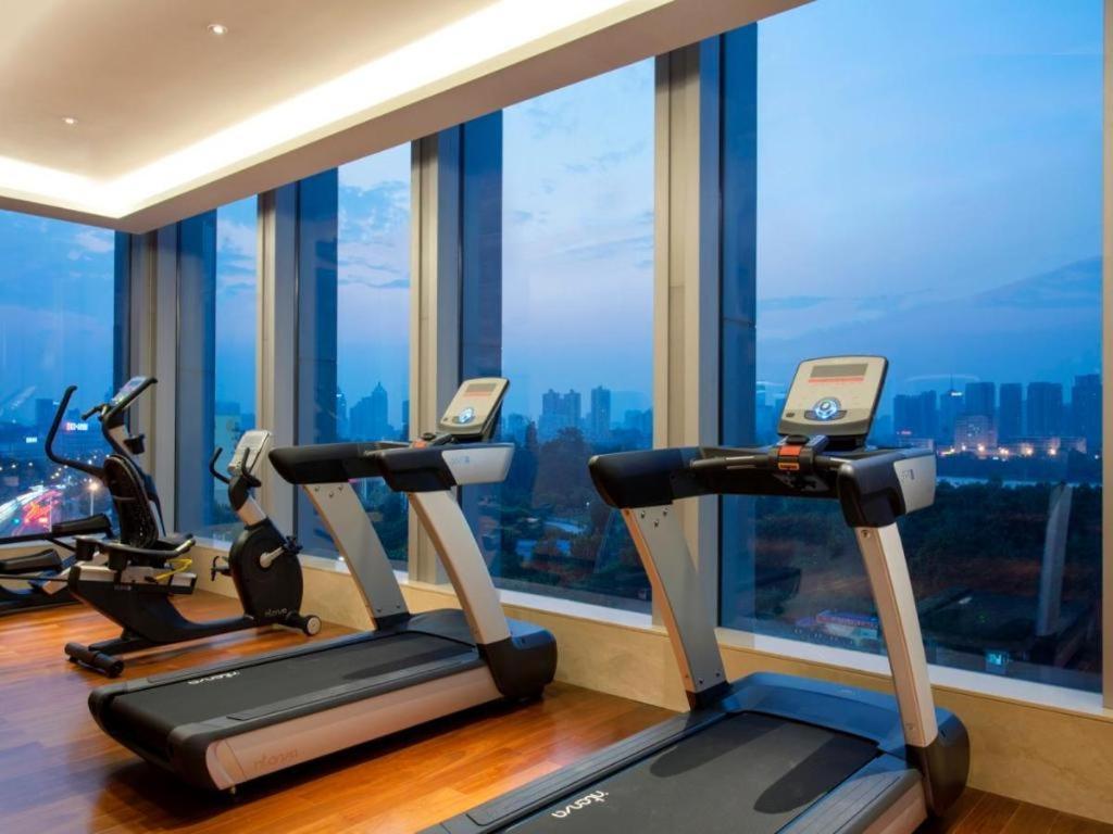 Ming Du Lakeside Hotel Нанинг Екстериор снимка