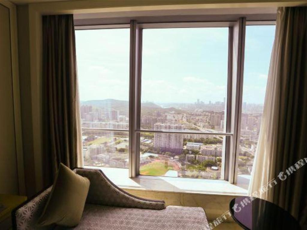 Ming Du Lakeside Hotel Нанинг Екстериор снимка