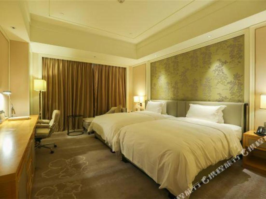 Ming Du Lakeside Hotel Нанинг Екстериор снимка