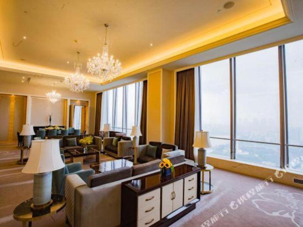 Ming Du Lakeside Hotel Нанинг Екстериор снимка