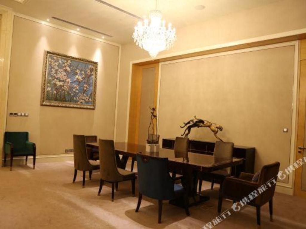 Ming Du Lakeside Hotel Нанинг Екстериор снимка