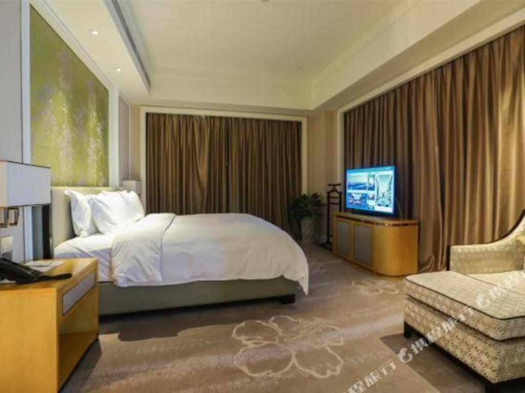 Ming Du Lakeside Hotel Нанинг Екстериор снимка