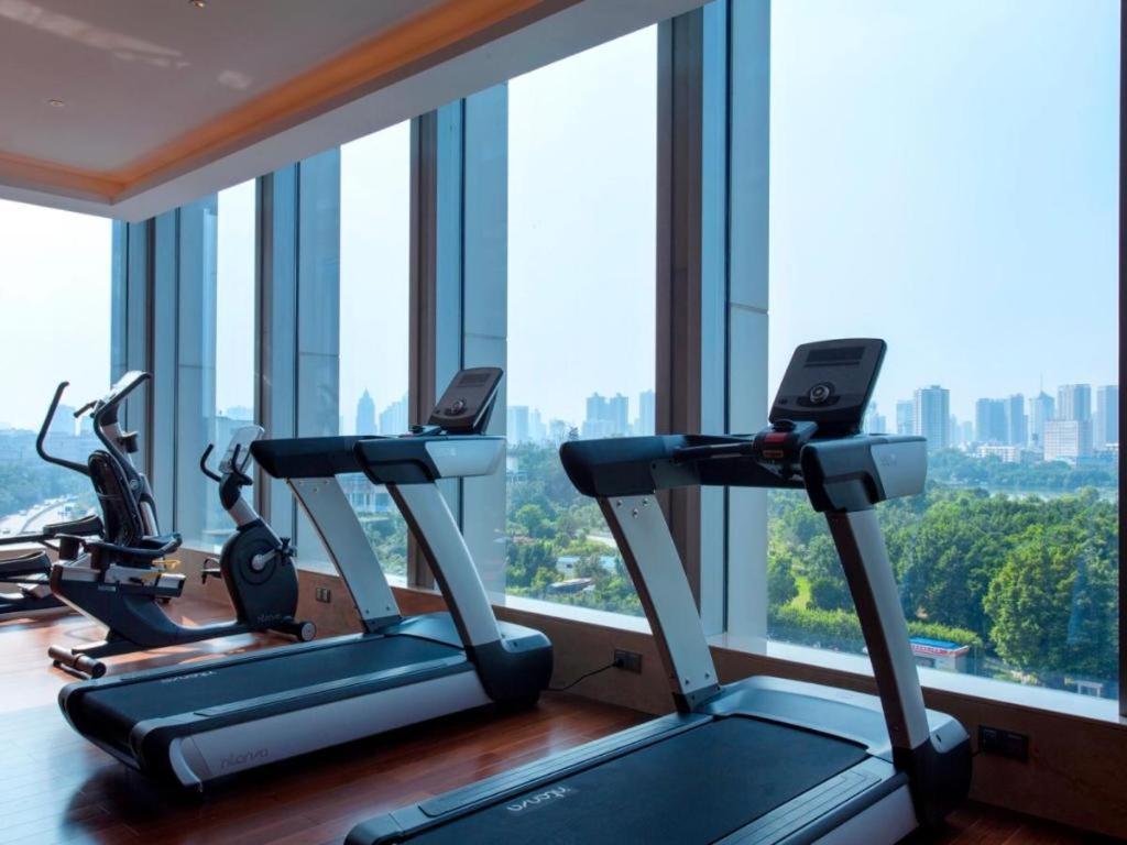 Ming Du Lakeside Hotel Нанинг Екстериор снимка